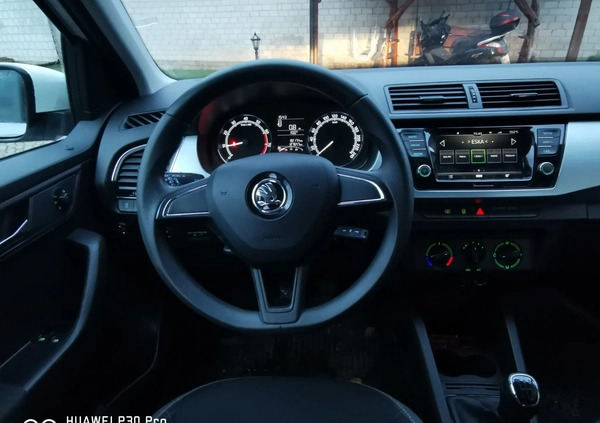 Skoda Fabia cena 43900 przebieg: 130000, rok produkcji 2020 z Brześć Kujawski małe 22